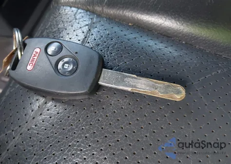 2011 Honda Ridgeline Rtl z USA, uszkodzony, nr VIN 5FPYK1F53BB003797